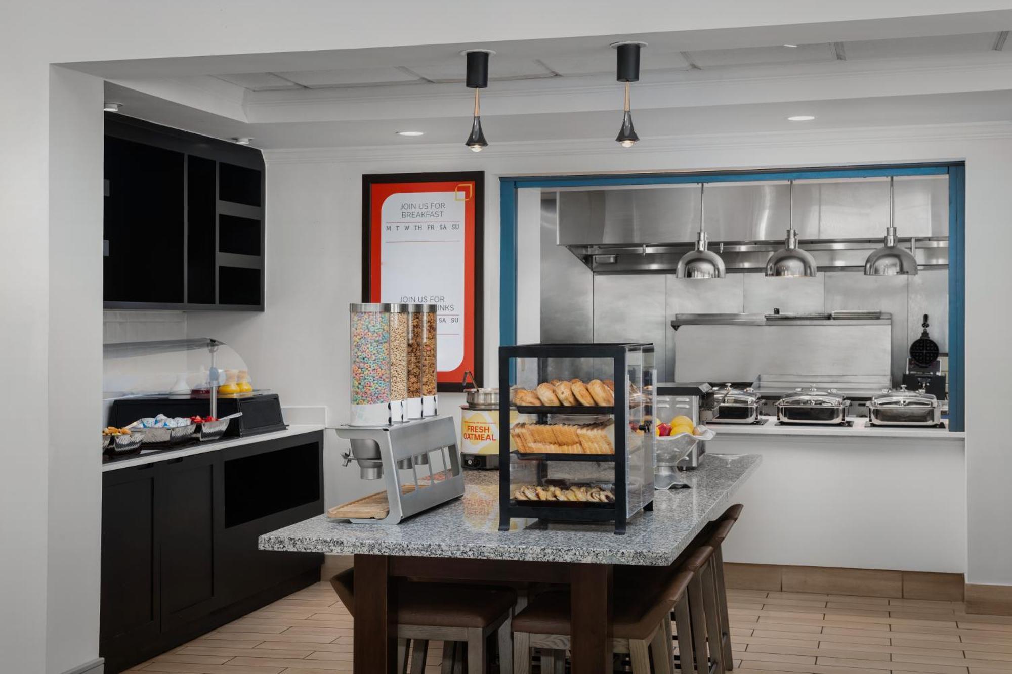 Hilton Garden Inn ןילקס-בארה מראה חיצוני תמונה