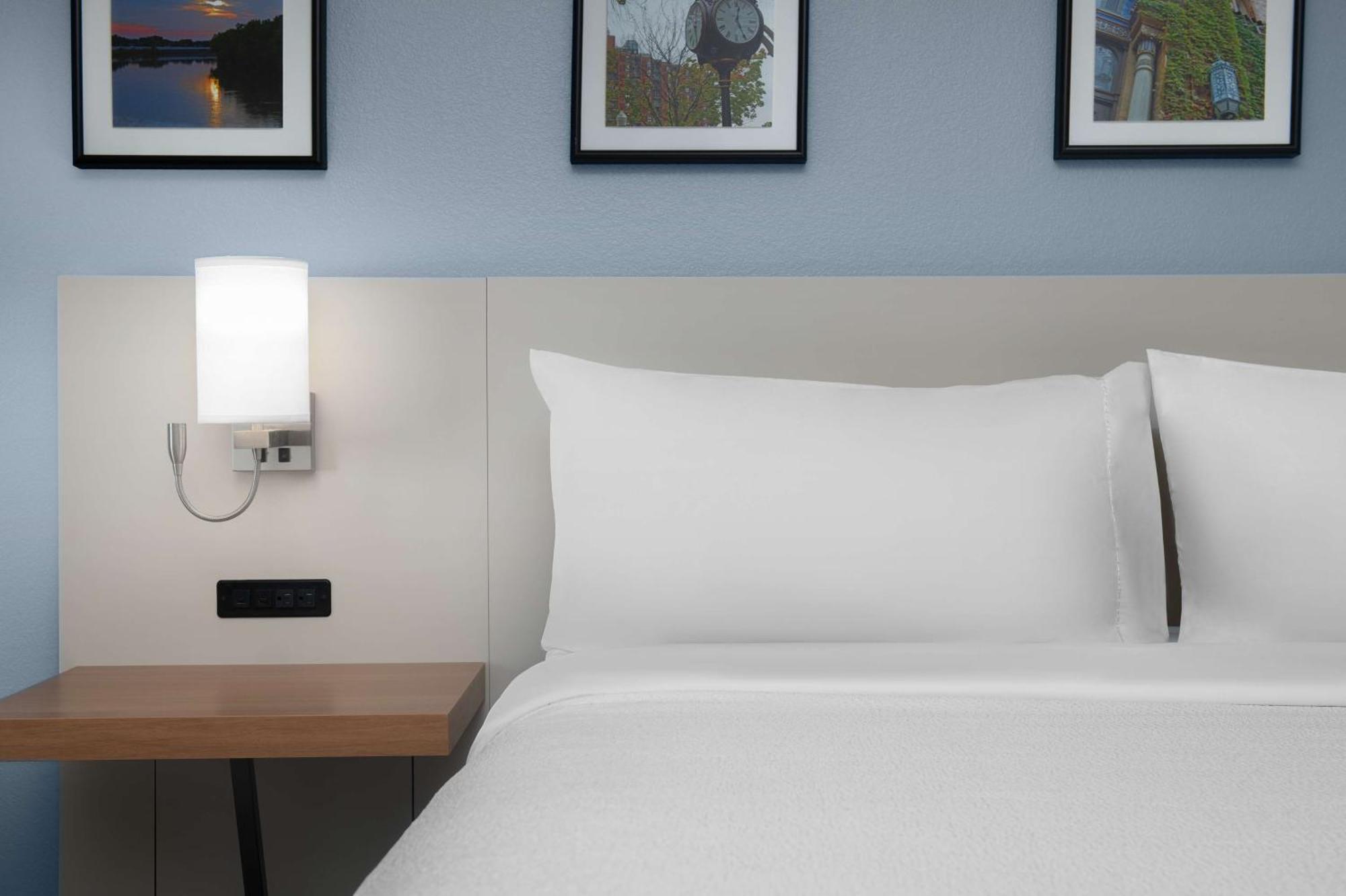Hilton Garden Inn ןילקס-בארה מראה חיצוני תמונה